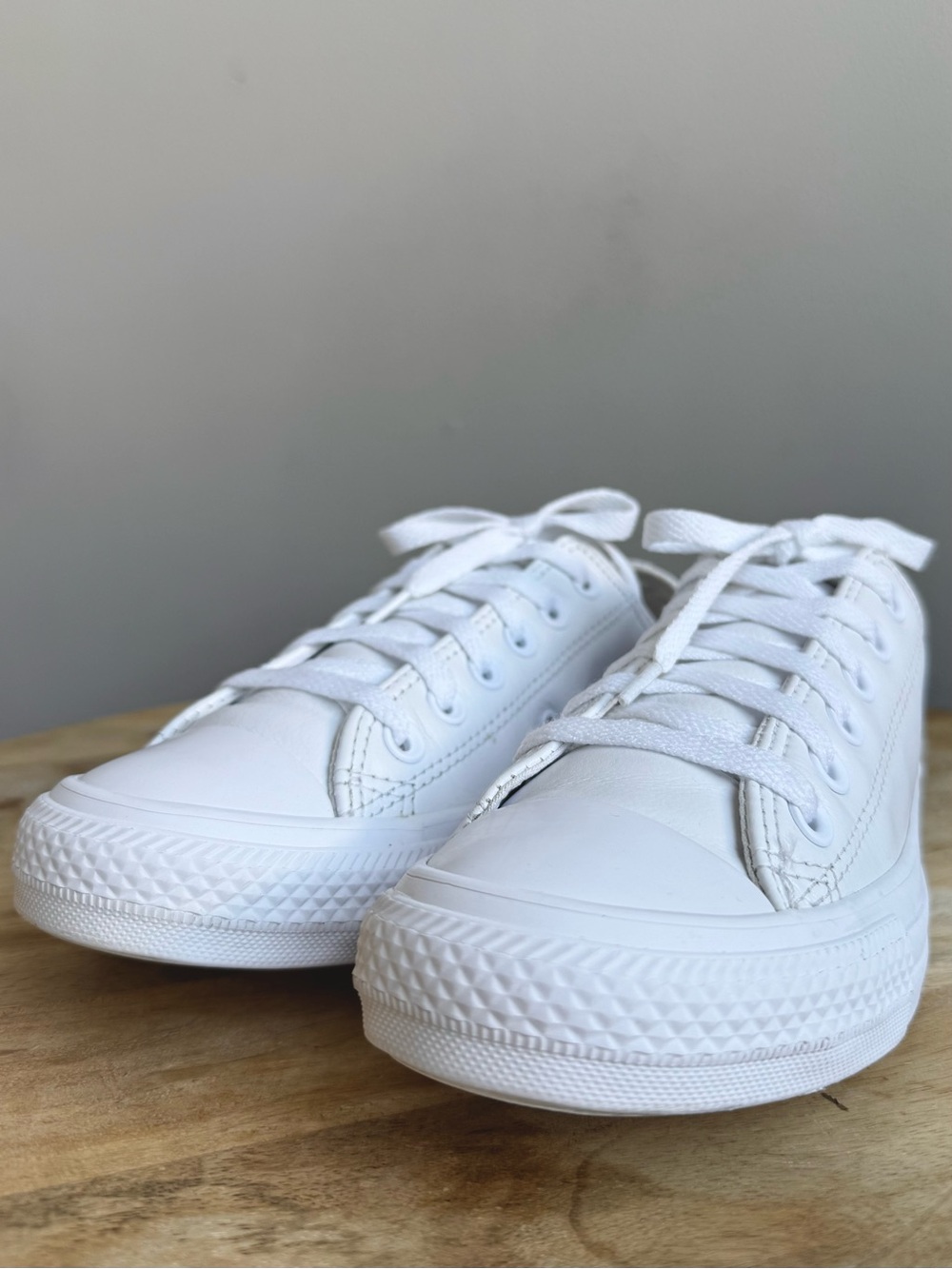Converse Chuck Taylor All Star Oxford White Leather Monochrome Women’s Sz 6.5 - Picture 4 of 10